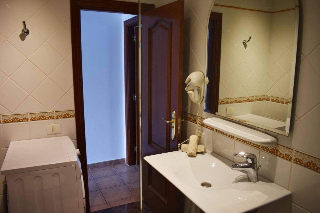 Playa Park 3 - 1 Bed - Ground Floor - Air-Con - Private Wi-Fi - Uk Tv Puerto del Carmen (Lanzarote) Exterior photo