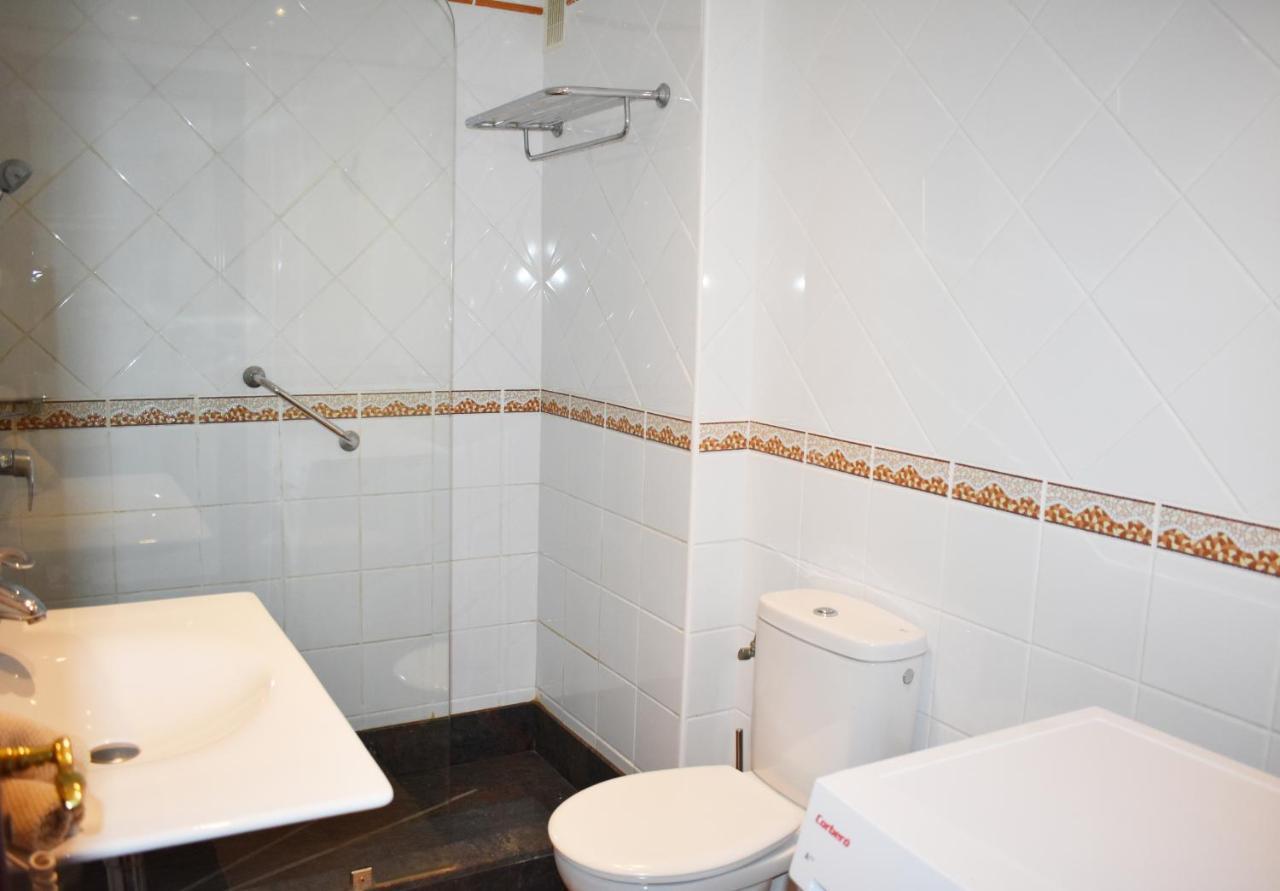 Playa Park 3 - 1 Bed - Ground Floor - Air-Con - Private Wi-Fi - Uk Tv Puerto del Carmen (Lanzarote) Exterior photo